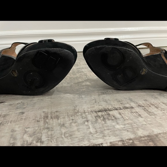 BCBG Paris suede wedges - Picture 7 of 8